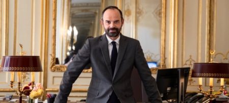 Kizárta pártja a francia miniszterelnököt