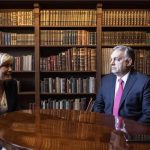 Orbán és Le Pen beszélgetése